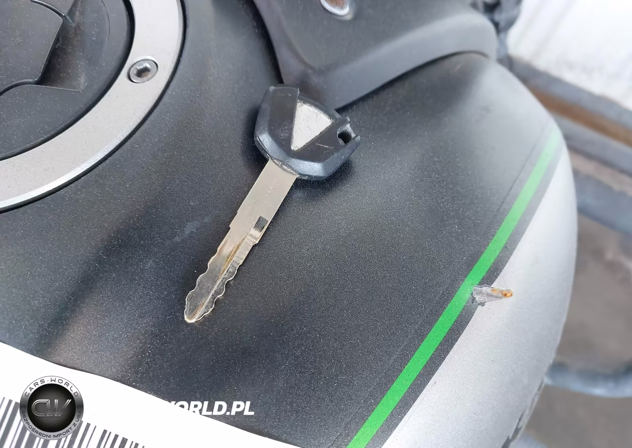 2016 Kawasaki En650 B VIN:JKAENEB11GDA13947 - 11