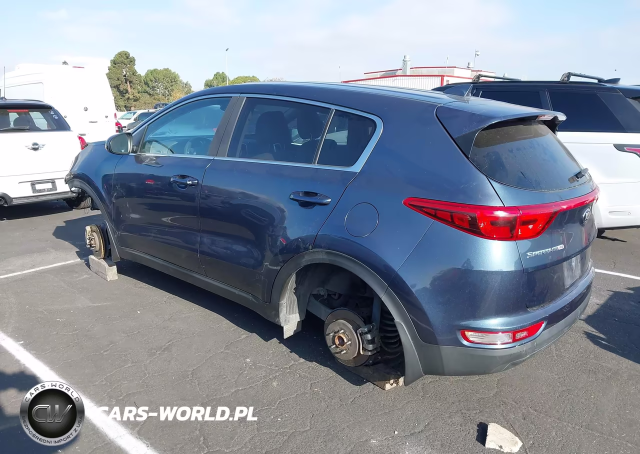2018 Kia Sportage Lx VIN:KNDPM3AC7J7388298 - 3