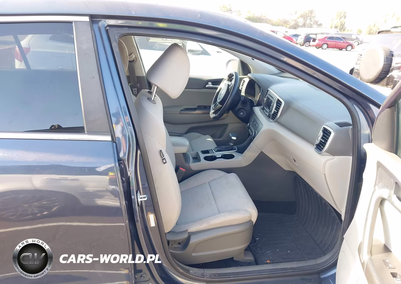 2018 Kia Sportage Lx VIN:KNDPM3AC7J7388298 - 5
