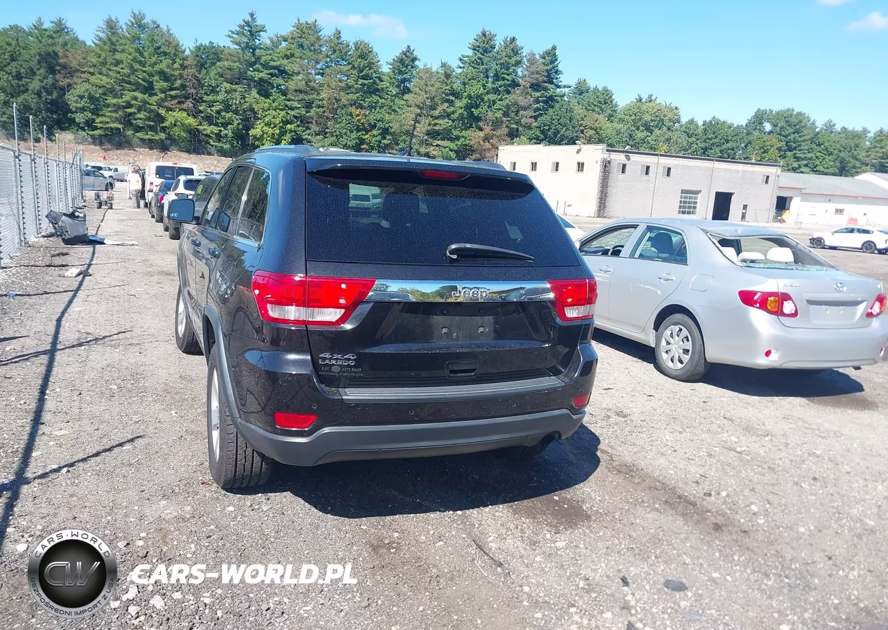 2013 Jeep Grand Cherokee Laredo VIN:1C4RJFAG4DC544489 - 16
