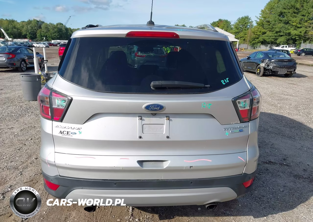 2017 Ford Escape Titanium VIN:1FMCU9JD1HUA56939 - 16