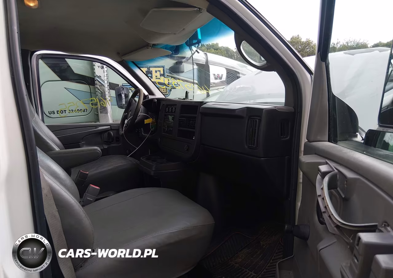 2011 GMC Savana Cutaway Work Van VIN:1GDY72BA3B1903283 - 6