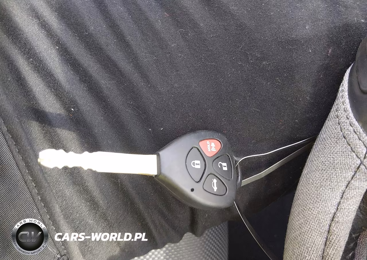 2009 Scion Tc VIN:JTKDE167X90283803 - 11