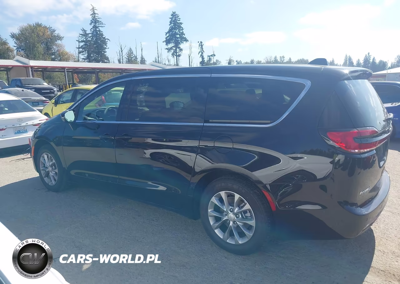 2027 Chrysler Pacifica VIN:2C4RC1GG0VR579124 - 15