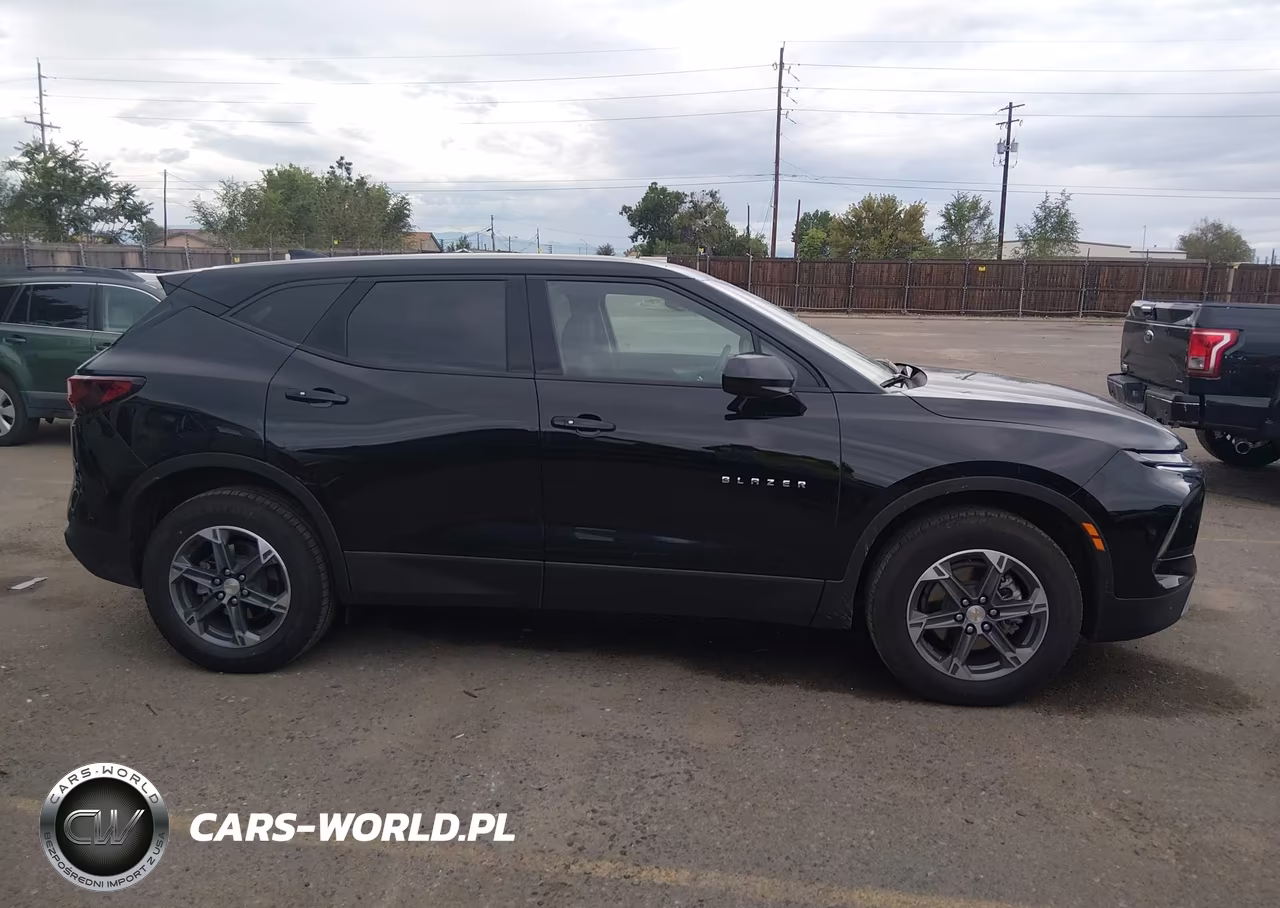 2025 Chevrolet Blazer Awd 2Lt VIN:3GNKBHR43SS171190 - 13