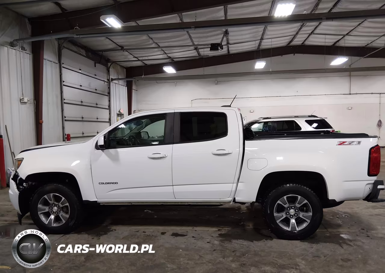 2019 Chevrolet Colorado Z71 VIN:1GCGTDEN2K1135608 - 14