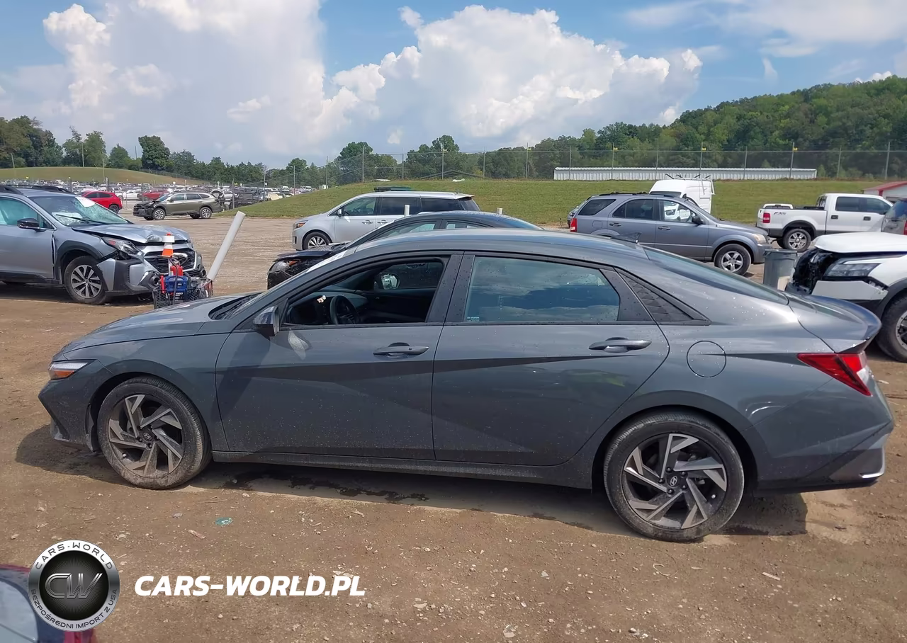 2025 Hyundai Elantra Sel Sport VIN:KMHLM4DG9SU009058 - 14