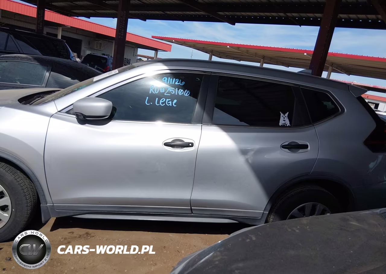 2018 Nissan Rogue S VIN:KNMAT2MT1JP534113 - 14