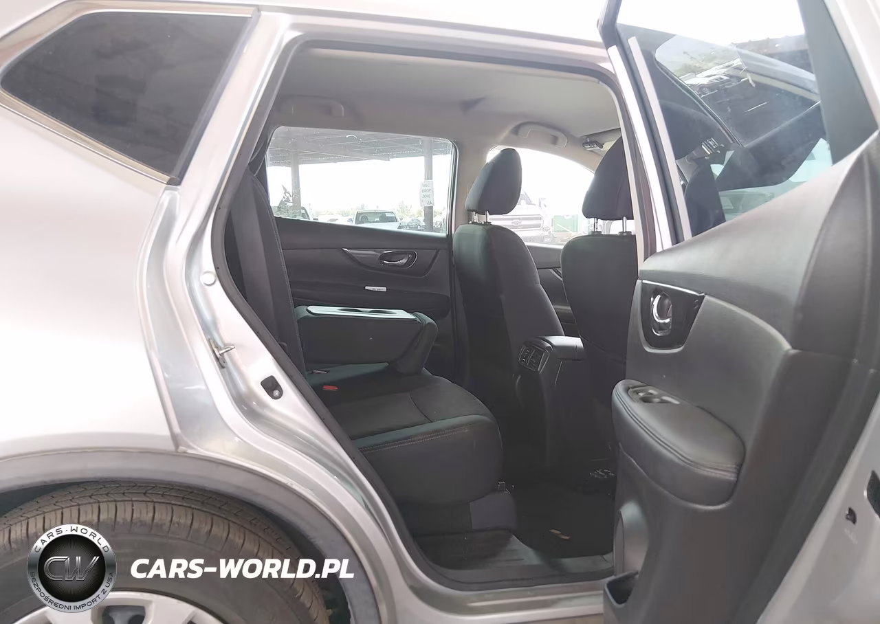 2018 Nissan Rogue S VIN:KNMAT2MT1JP534113 - 8
