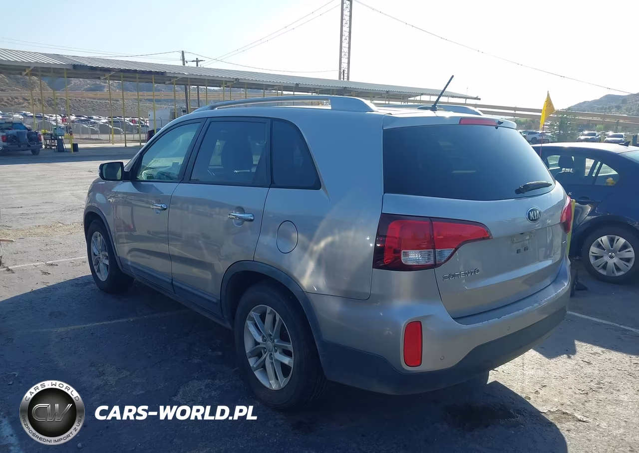 2014 Kia Sorento Lx VIN:5XYKT3A68EG434513 - 3