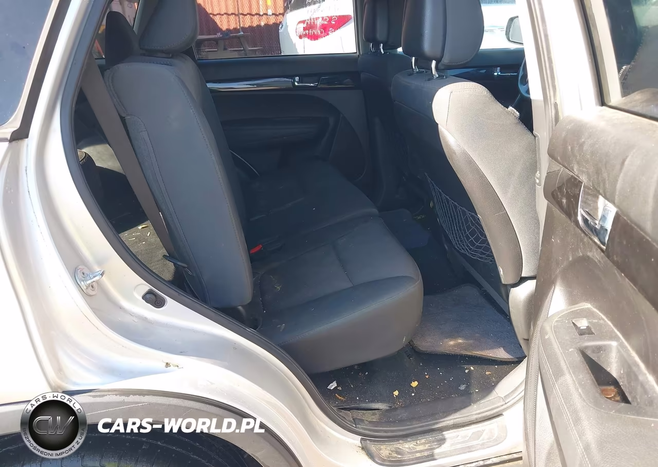 2011 Kia Sorento Lx VIN:5XYKT3A15BG052181 - 8