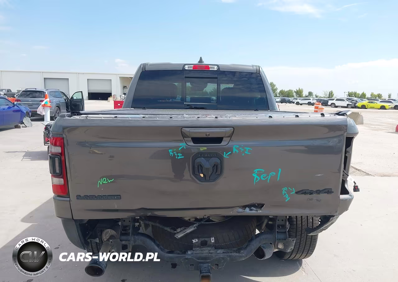 2021 Ram 1500 Laramie 4X4 5'7 Box VIN:1C6SRFJT9MN580567 - 17