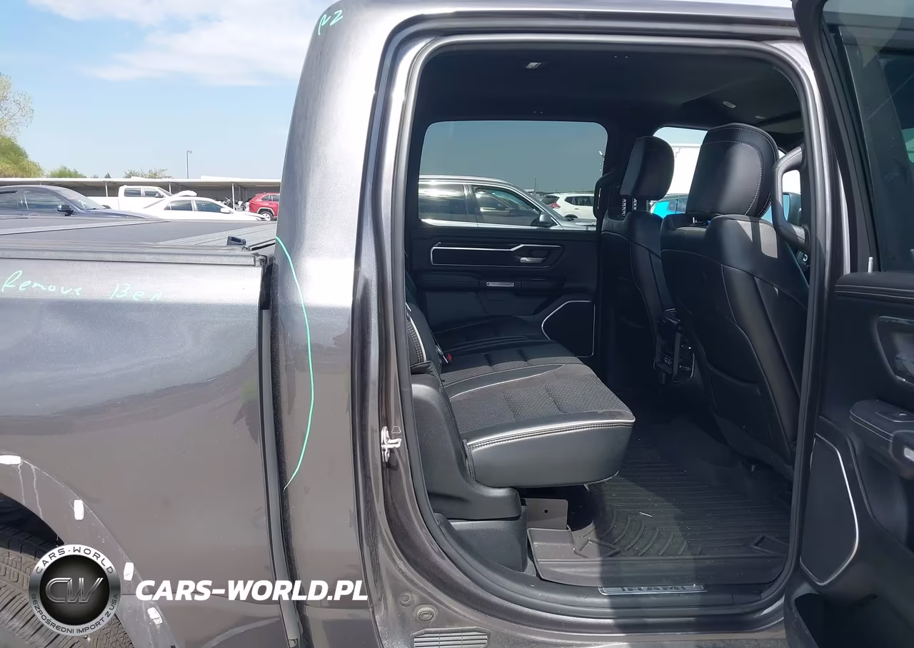 2021 Ram 1500 Laramie 4X4 5'7 Box VIN:1C6SRFJT9MN580567 - 8