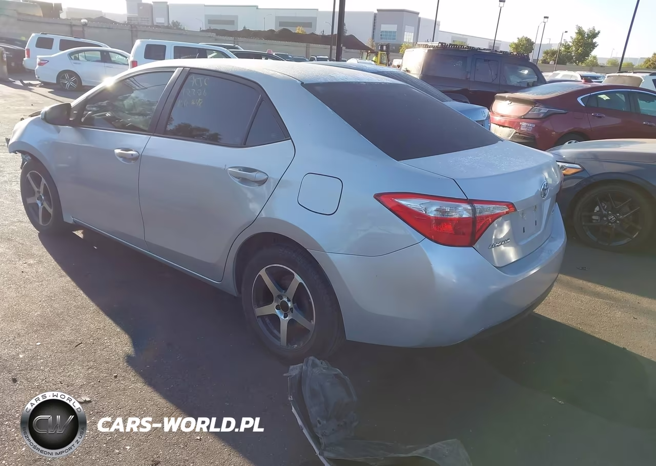 2016 Toyota Corolla Le VIN:2T1BURHE4GC549752 - 3