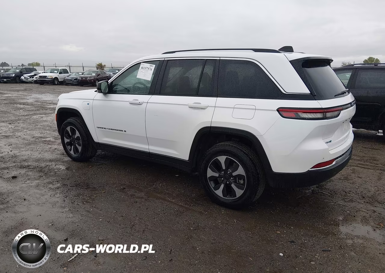 2024 Jeep Grand Cherokee 4Xe VIN:1C4RJYB65RC720748 - 3