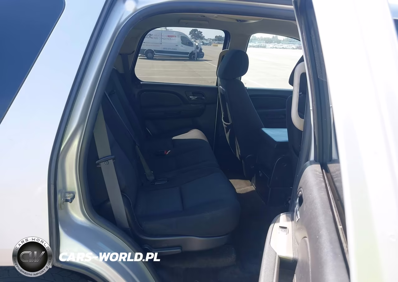 2010 Chevrolet Tahoe Ls VIN:1GNUKAE01AR176831 - 8