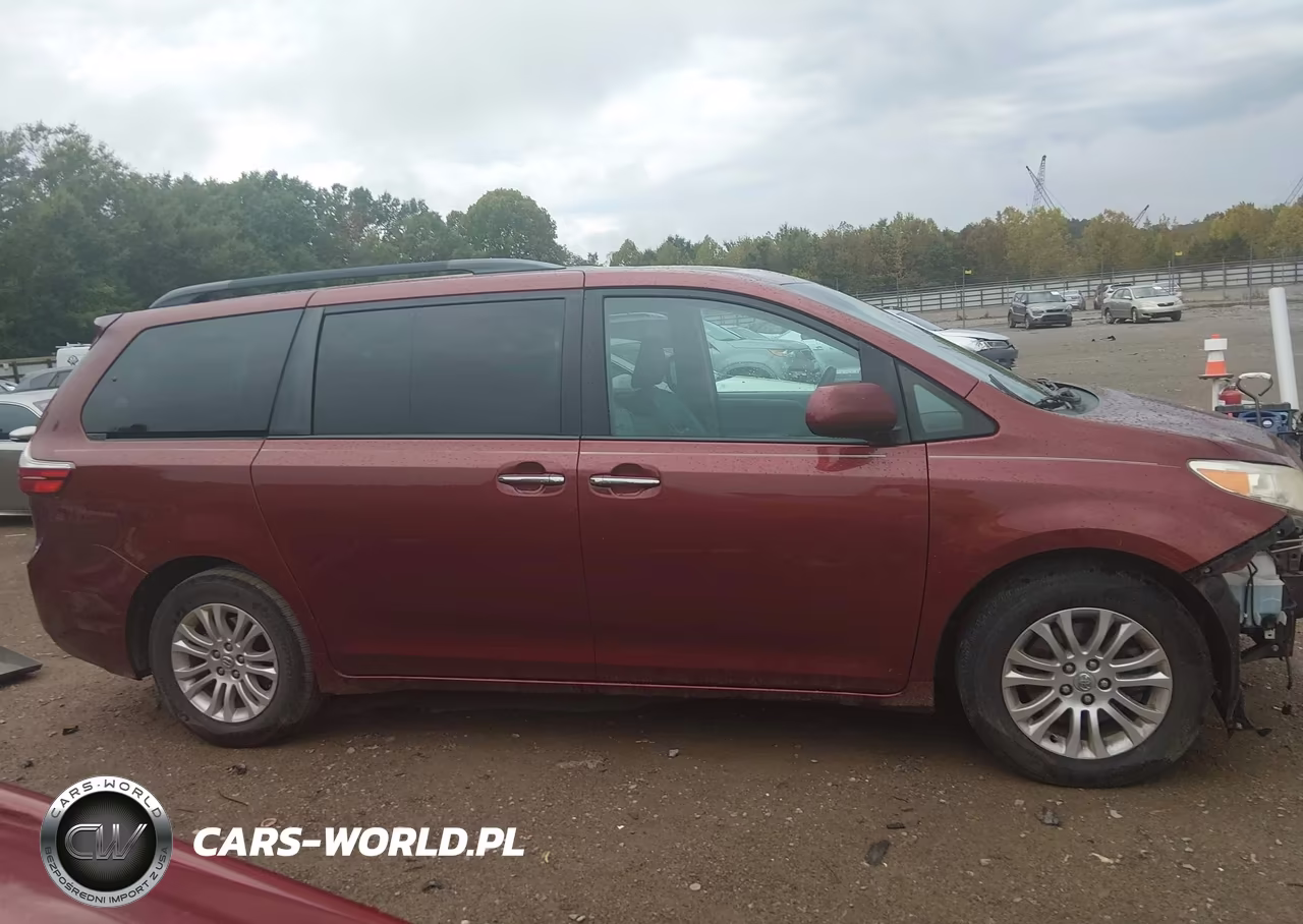 2016 Toyota Sienna Xle 8 Passenger VIN:5TDYK3DC9GS715059 - 13