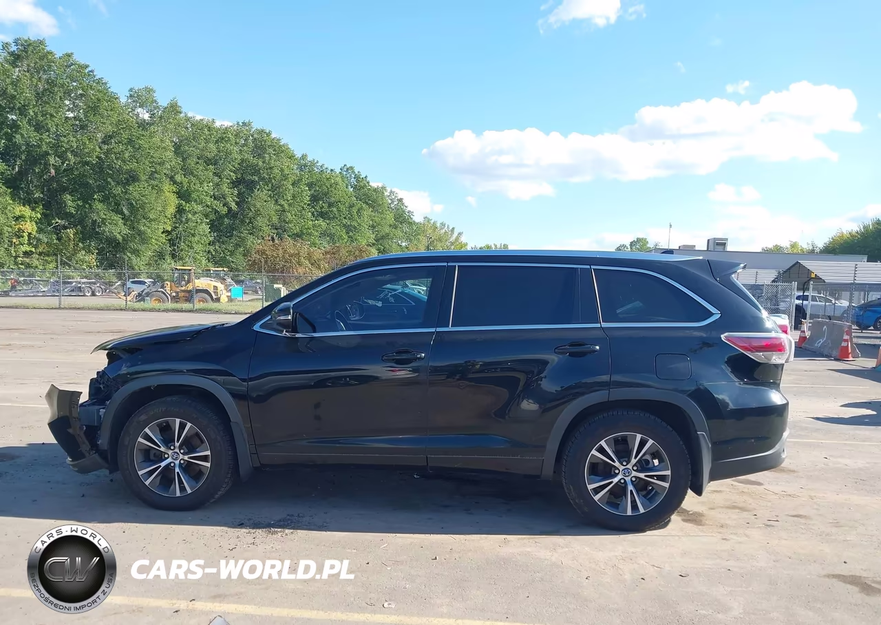 2016 Toyota Highlander Xle V6 VIN:5TDJKRFH7GS262914 - 15
