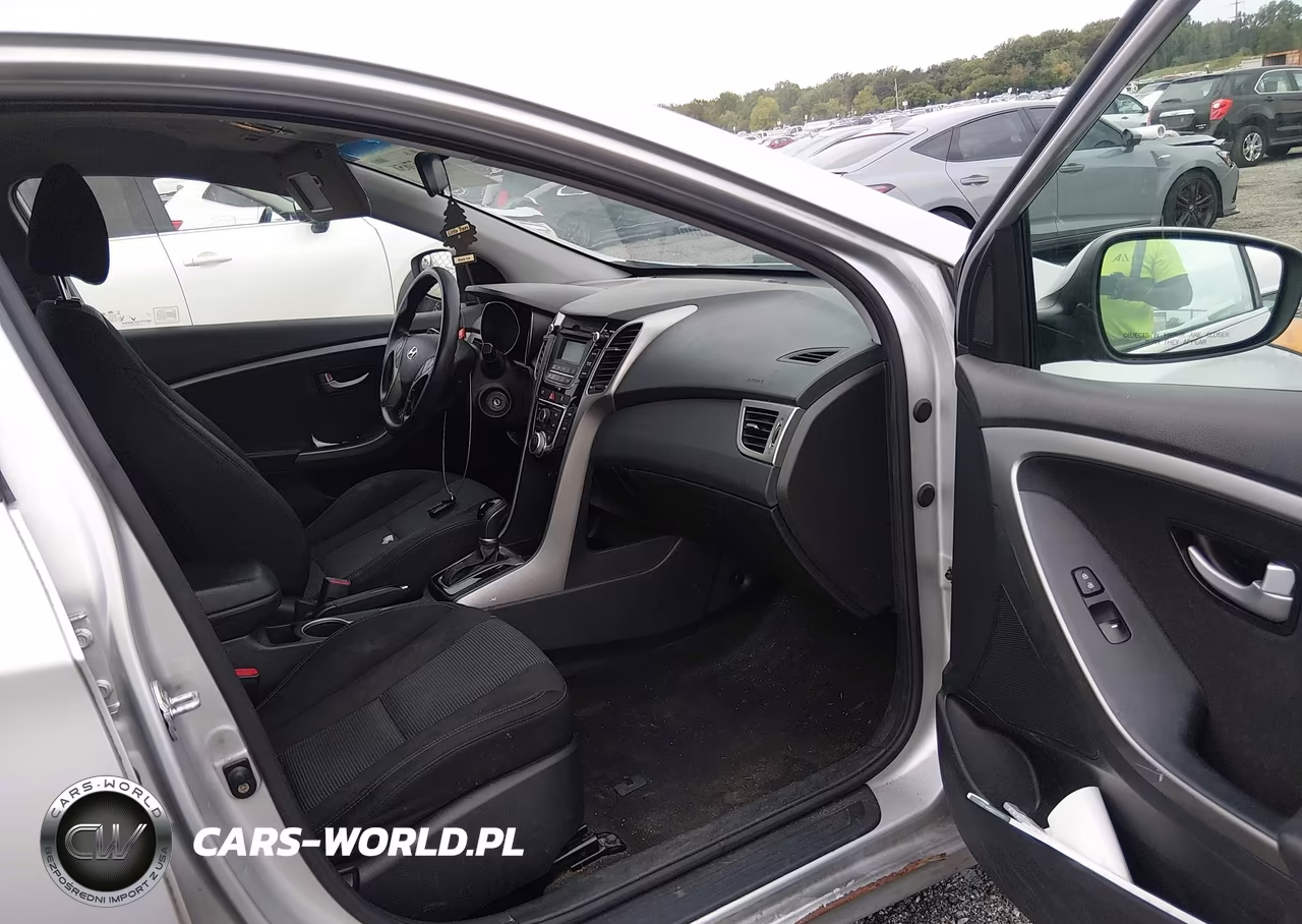 2017 Hyundai Elantra Gt VIN:KMHD35LH3HU376814 - 5