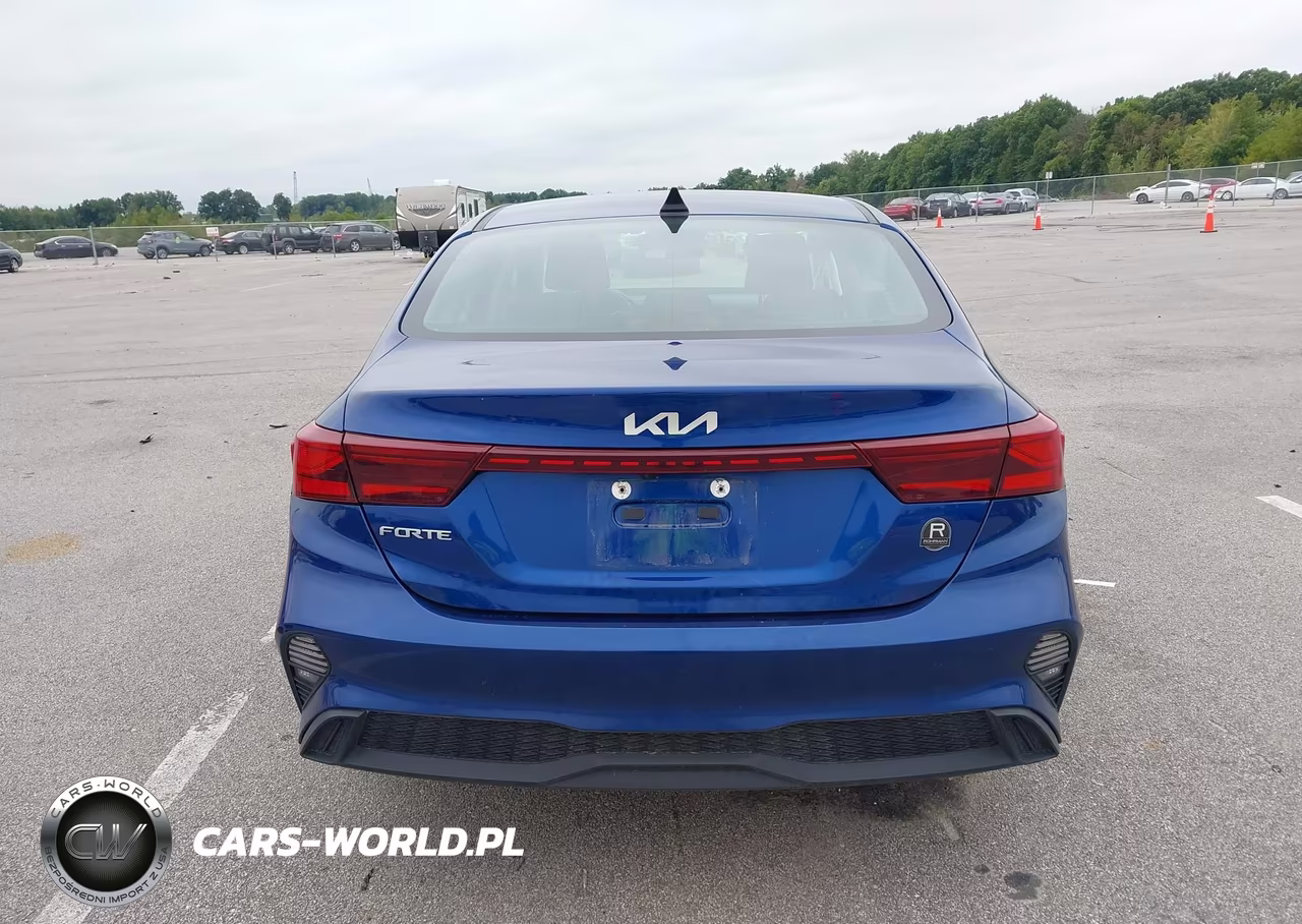 2022 Kia Forte Lxs VIN:3KPF24AD5NE478751 - 16