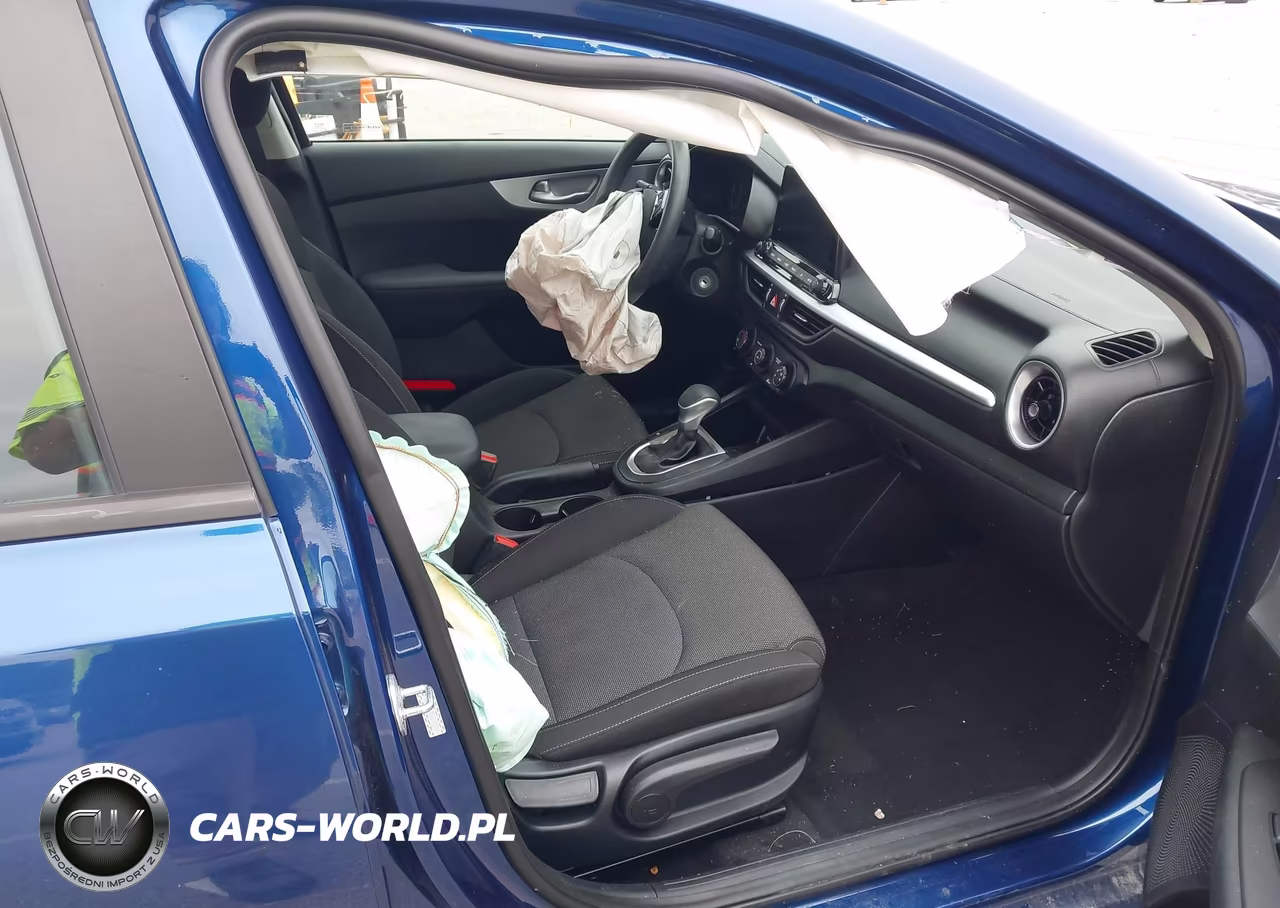 2022 Kia Forte Lxs VIN:3KPF24AD5NE478751 - 5