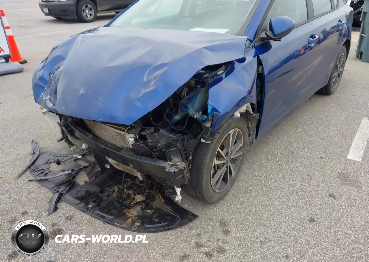 2022 Kia Forte Lxs VIN:3KPF24AD5NE478751 - 6