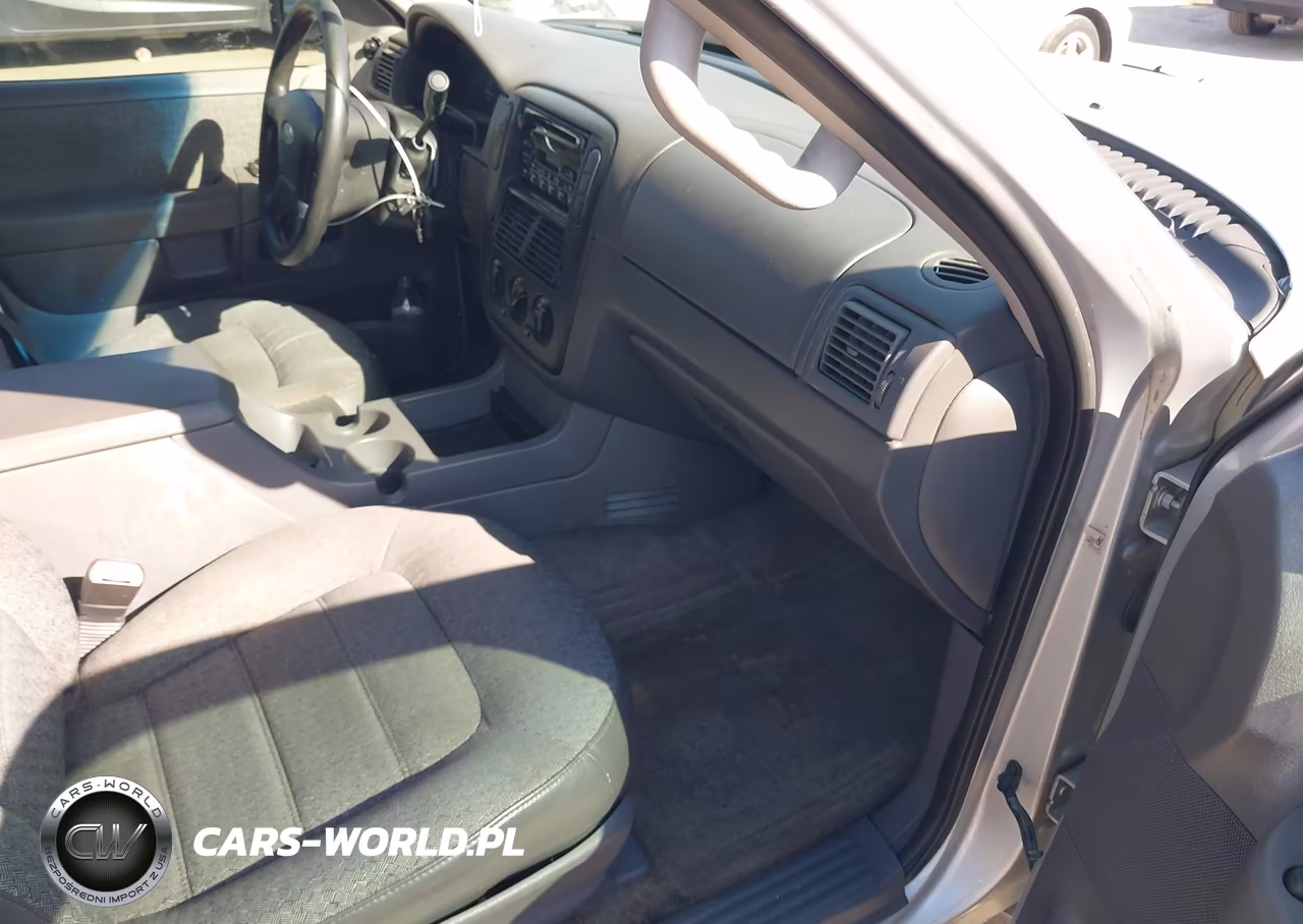 2002 Ford Explorer Xls VIN:1FMZU62E52UB95740 - 5