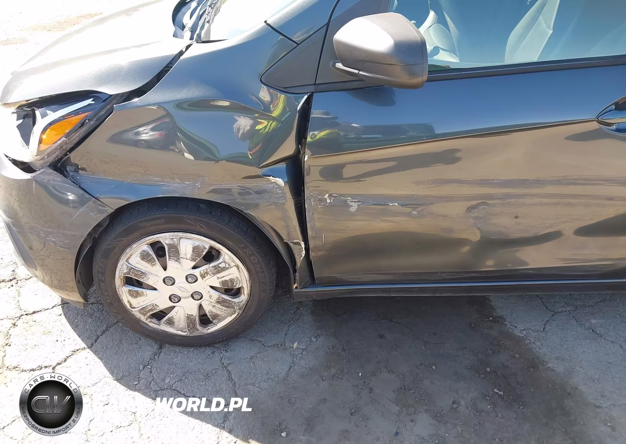 2018 Chevrolet Spark Ls Cvt VIN:KL8CB6SA3JC472413 - 6