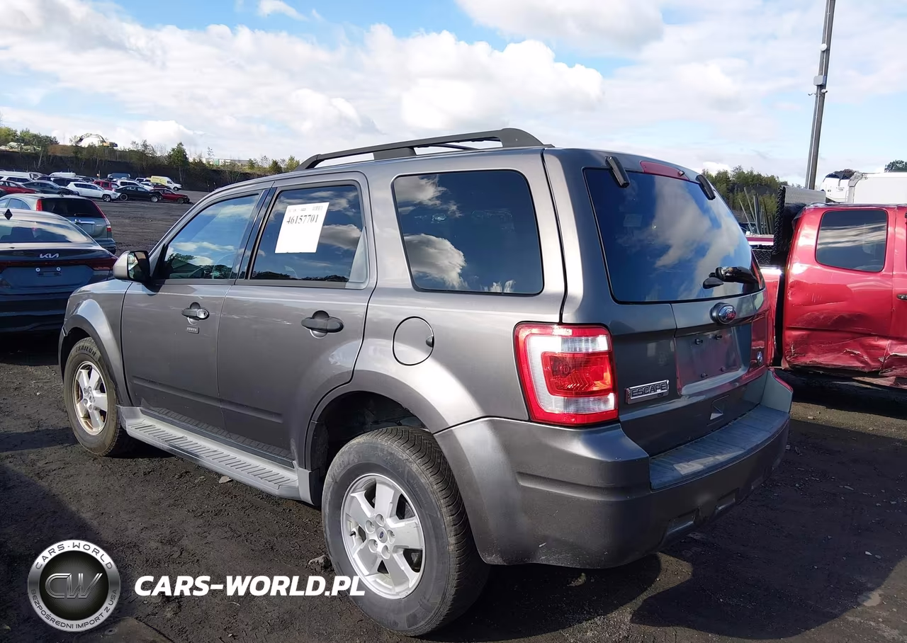 2011 Ford Escape Xlt VIN:1FMCU9D76BKB69679 - 3