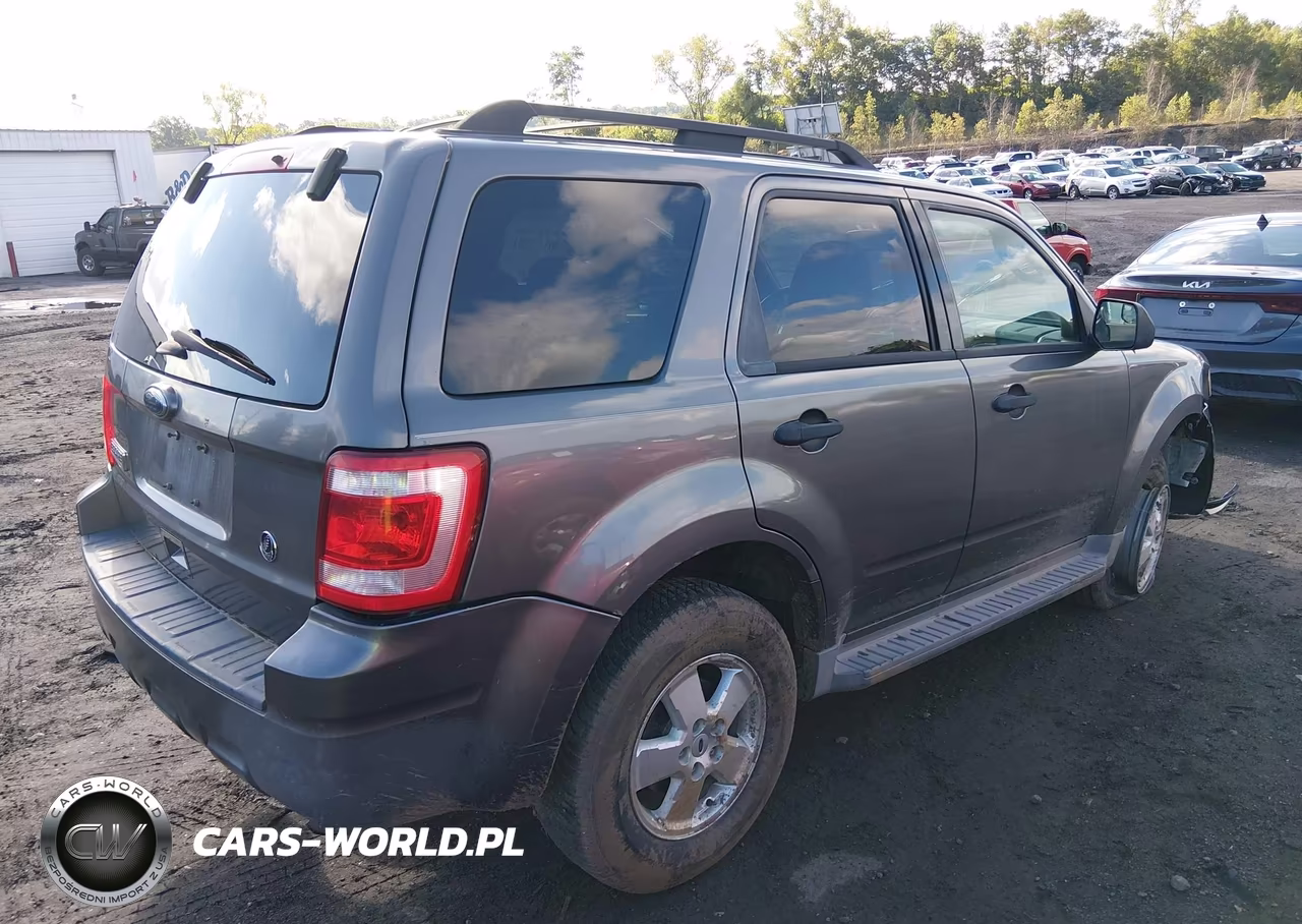 2011 Ford Escape Xlt VIN:1FMCU9D76BKB69679 - 4