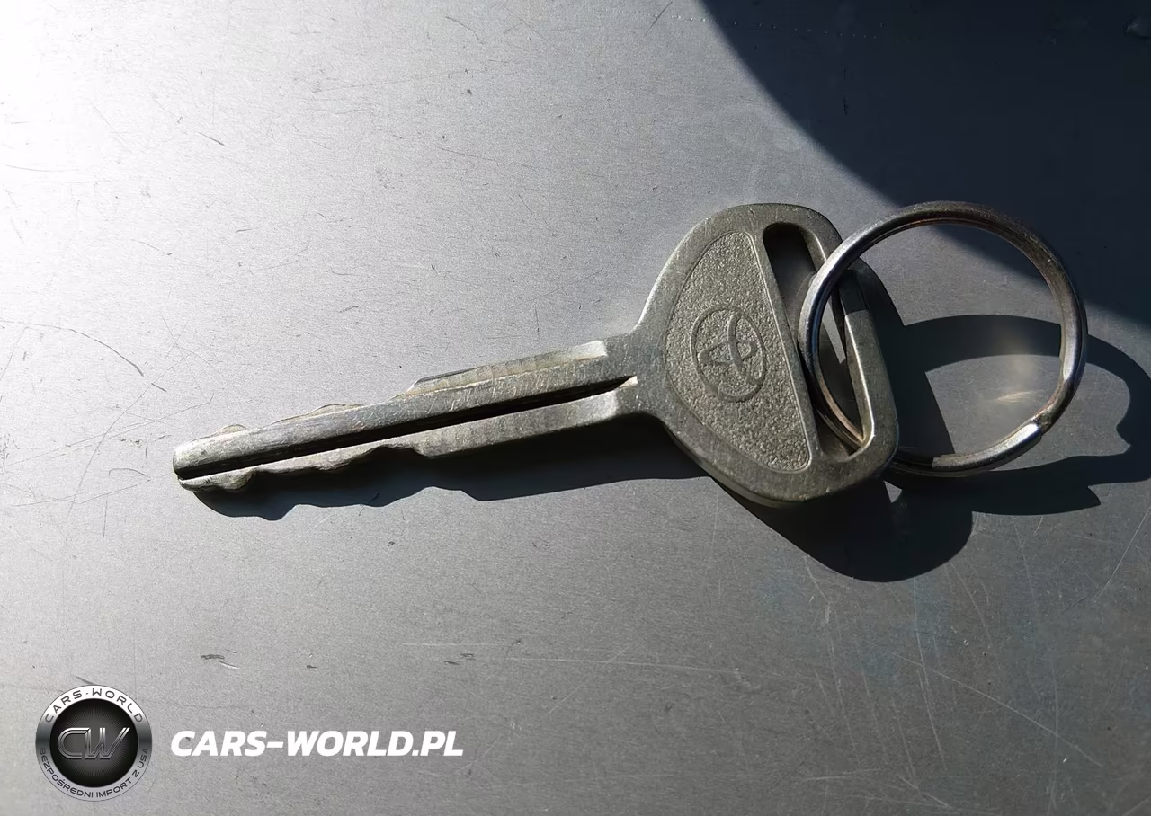 1998 Toyota Camry Le VIN:JT2BG28K4W0106216 - 11