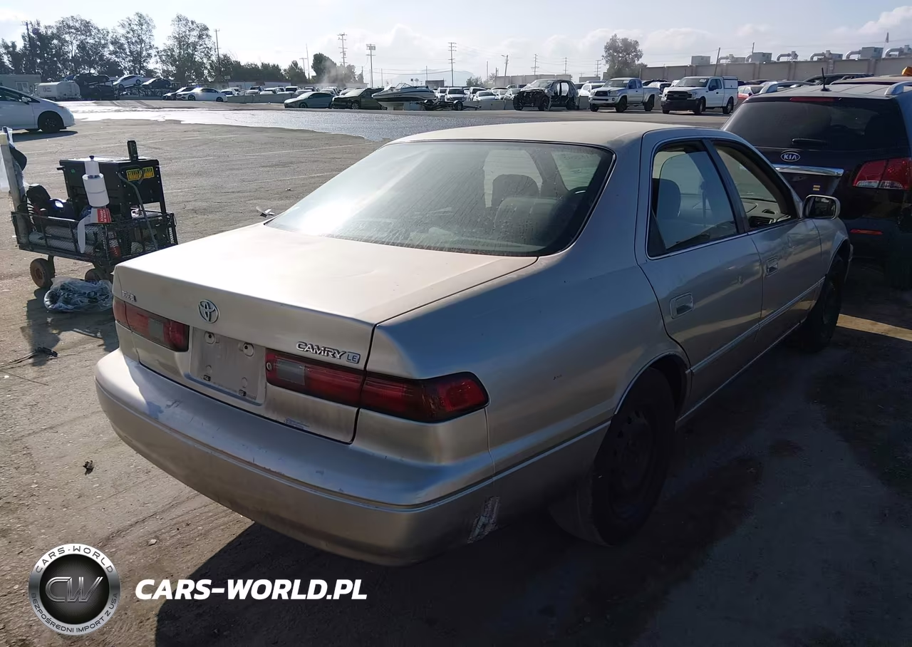 1998 Toyota Camry Le VIN:JT2BG28K4W0106216 - 4
