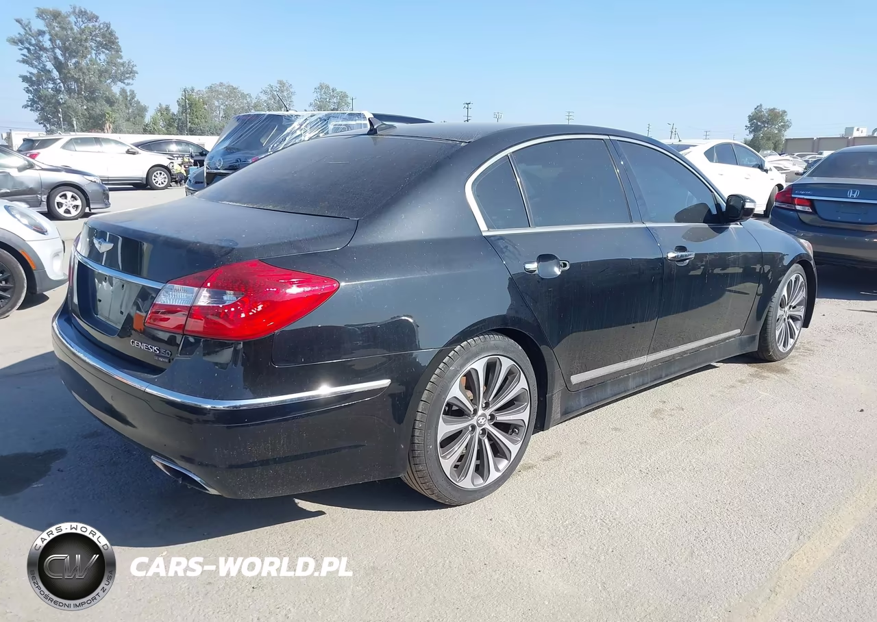 2012 Hyundai Genesis 5.0 R-Spec VIN:KMHGC4DH3CU170195 - 4