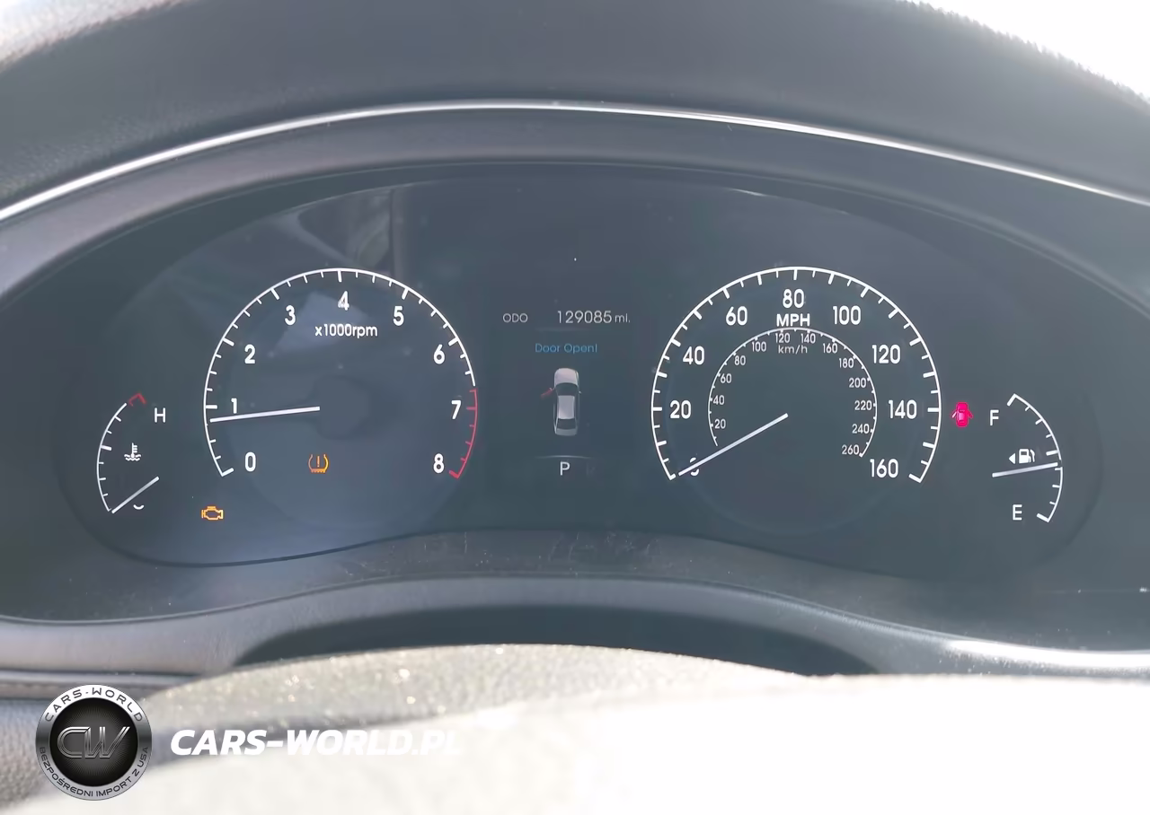 2012 Hyundai Genesis 5.0 R-Spec VIN:KMHGC4DH3CU170195 - 7