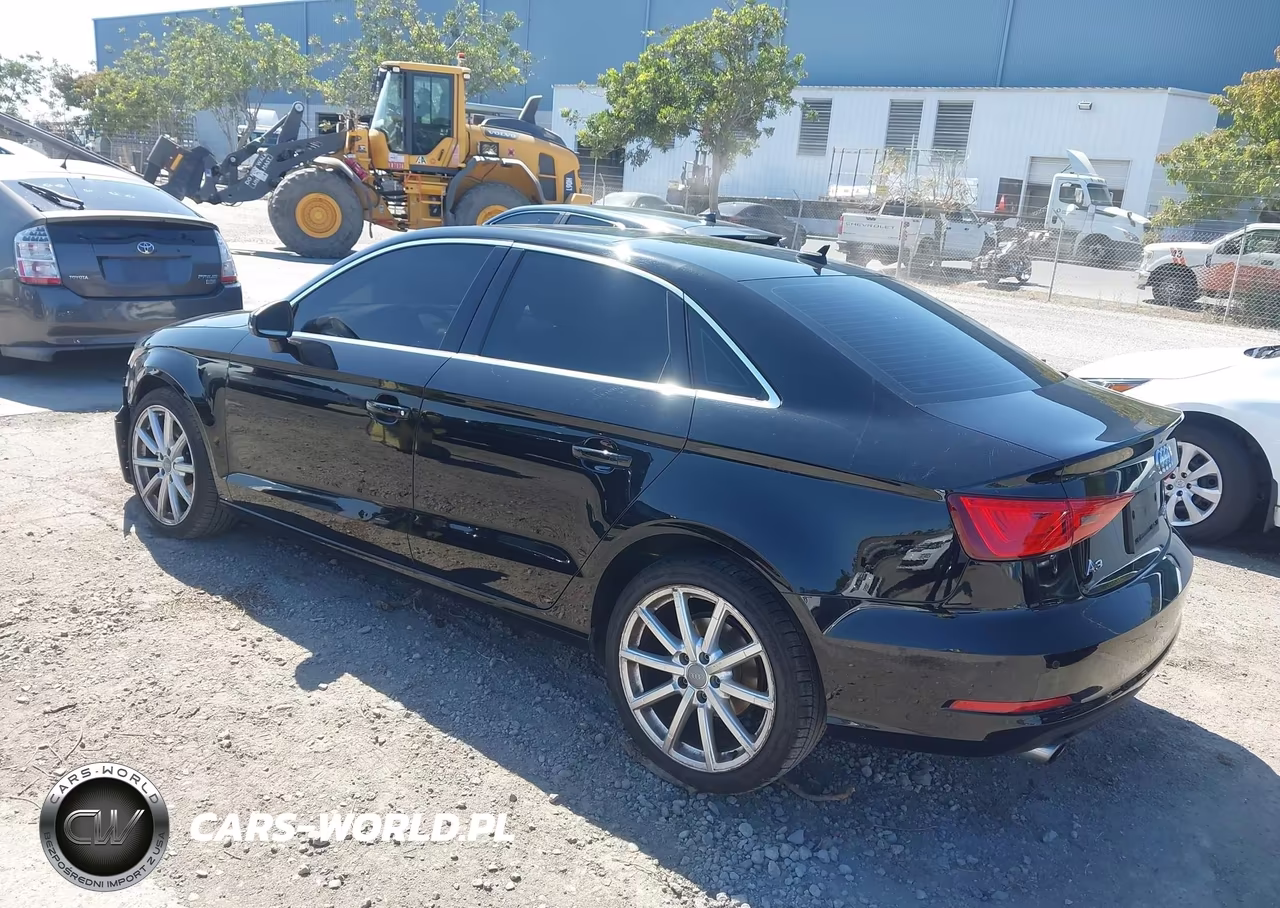 2015 Audi A3 2.0T Premium VIN:WAUEFGFF7F1128986 - 3