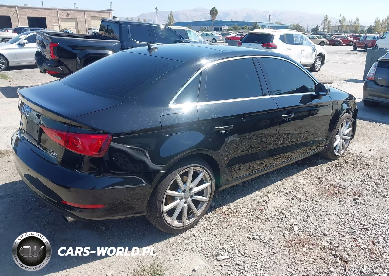 2015 Audi A3 2.0T Premium VIN:WAUEFGFF7F1128986 - 4