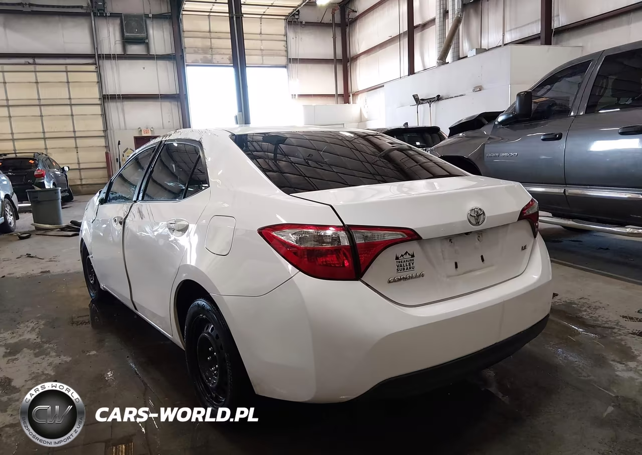 2016 Toyota Corolla Le VIN:2T1BURHE6GC660271 - 3