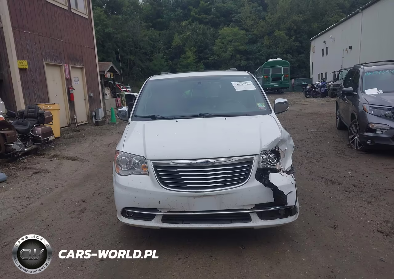 2015 Chrysler Town & Country Limited Platinum VIN:2C4RC1GG4FR753715 - 12