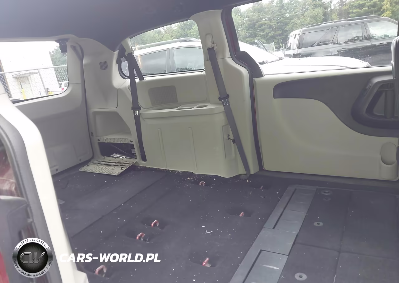 2019 Dodge Grand Caravan Sxt VIN:2C4RDGCG0KR517238 - 8