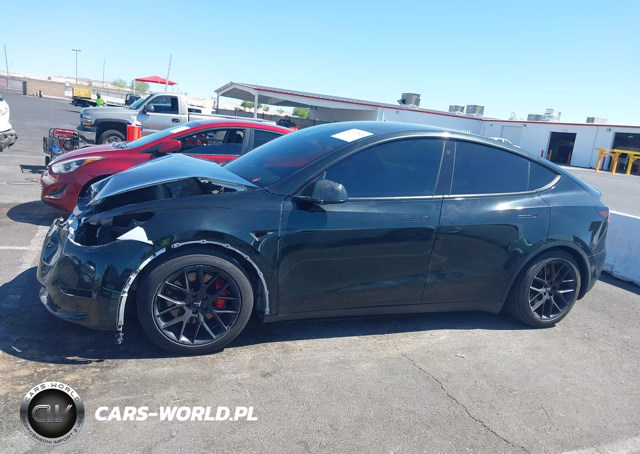 2022 Tesla Model Y Performance Dual Motor All-Wheel Drive VIN:7SAYGDEF8NF326675 - 14