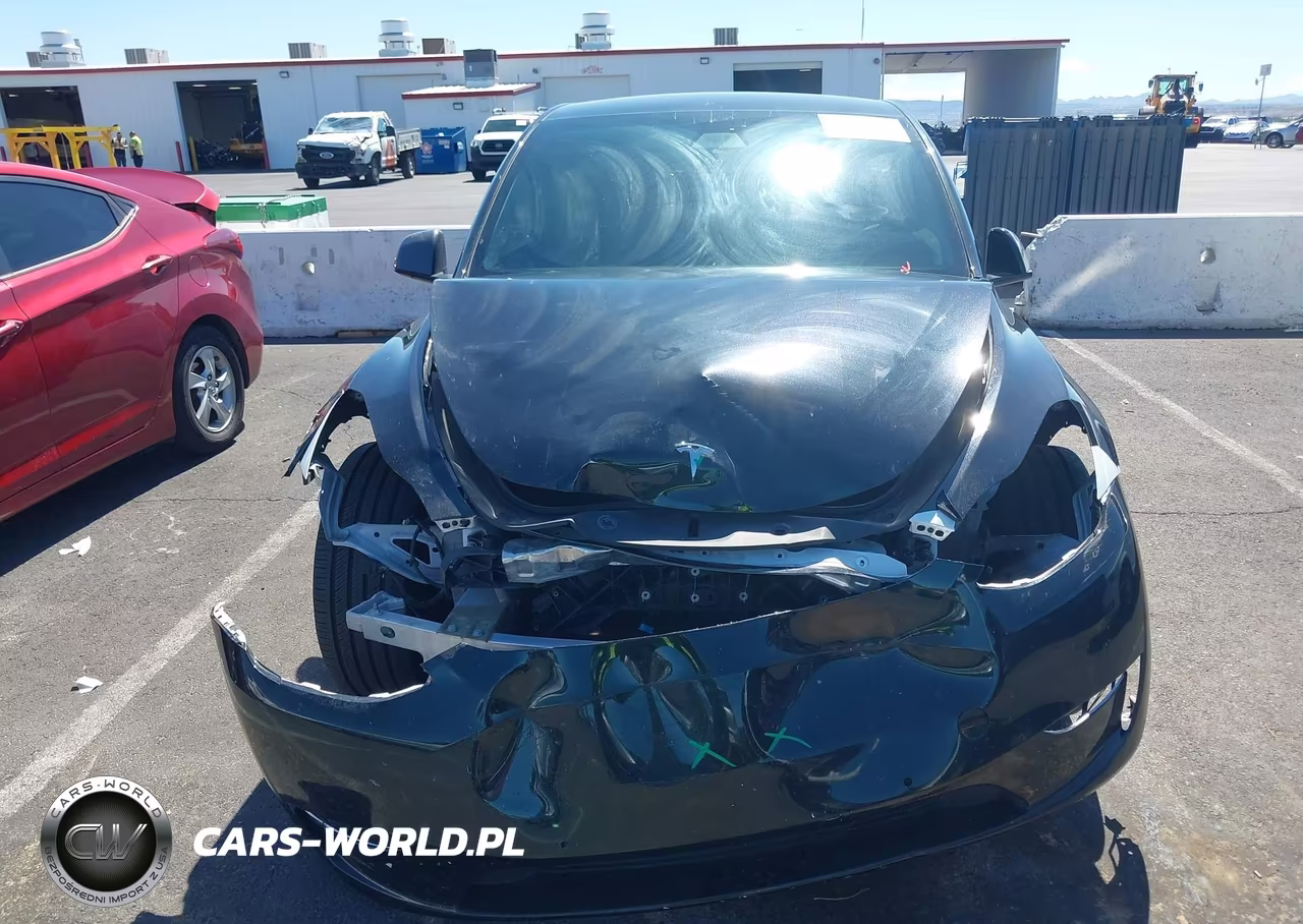 2022 Tesla Model Y Performance Dual Motor All-Wheel Drive VIN:7SAYGDEF8NF326675 - 6