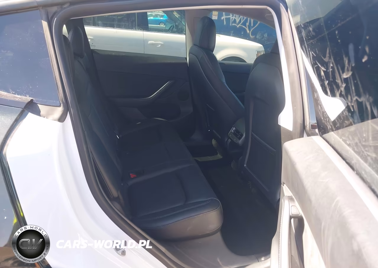 2022 Tesla Model Y Performance Dual Motor All-Wheel Drive VIN:7SAYGDEF8NF326675 - 8