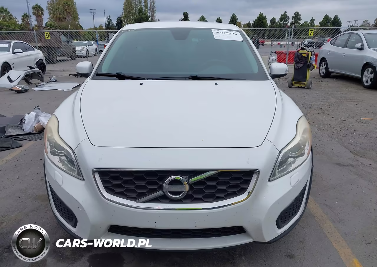 2011 Volvo C30 T5-T5 R-Design VIN:YV1672MK1B2207382 - 13