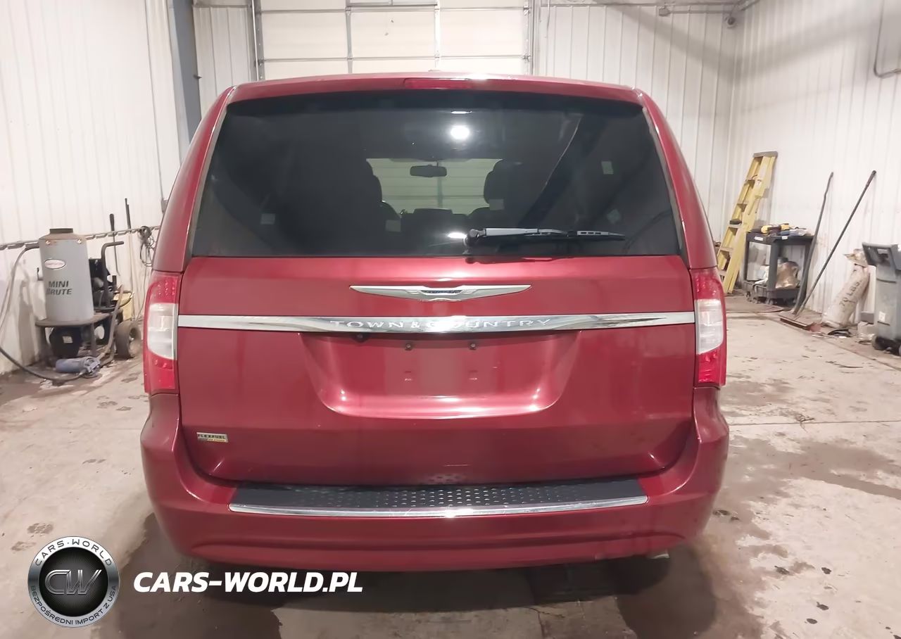 2016 Chrysler Town & Country Touring VIN:2C4RC1BG6GR141430 - 16