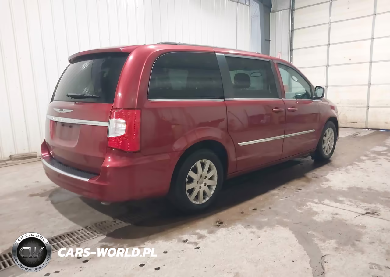 2016 Chrysler Town & Country Touring VIN:2C4RC1BG6GR141430 - 4