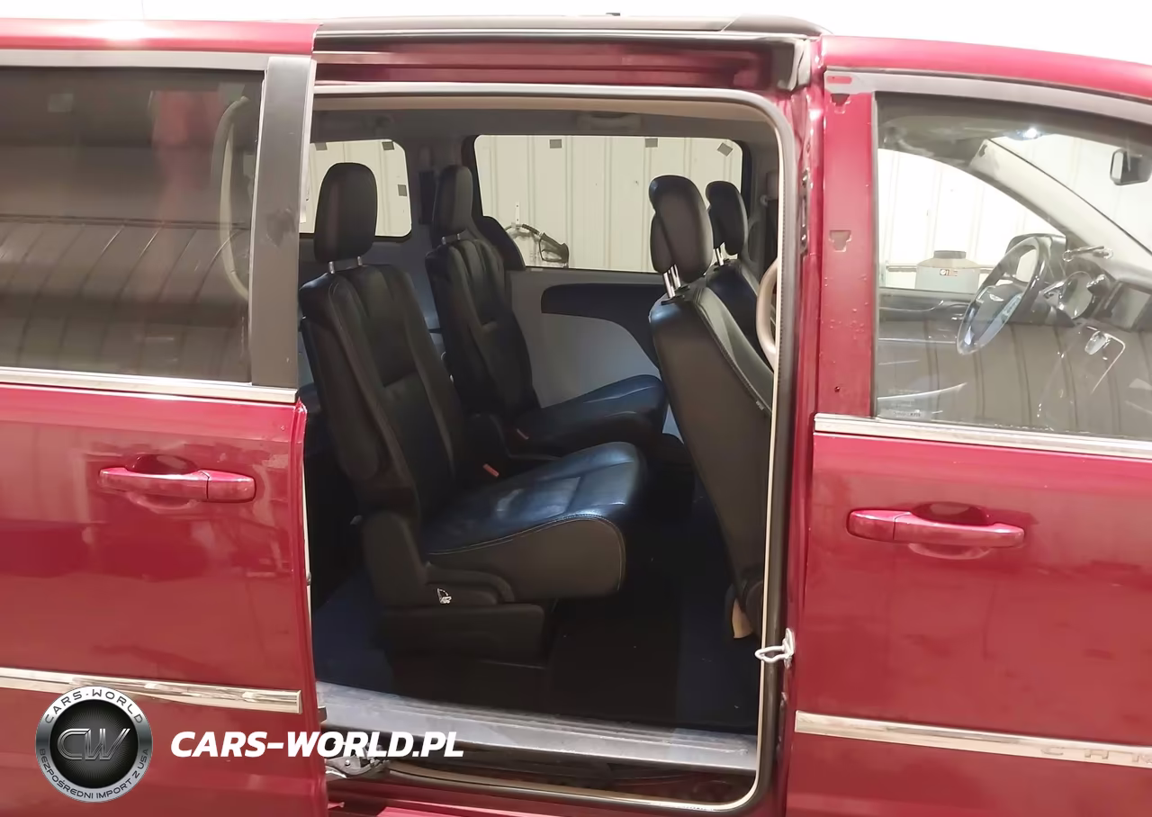 2016 Chrysler Town & Country Touring VIN:2C4RC1BG6GR141430 - 8