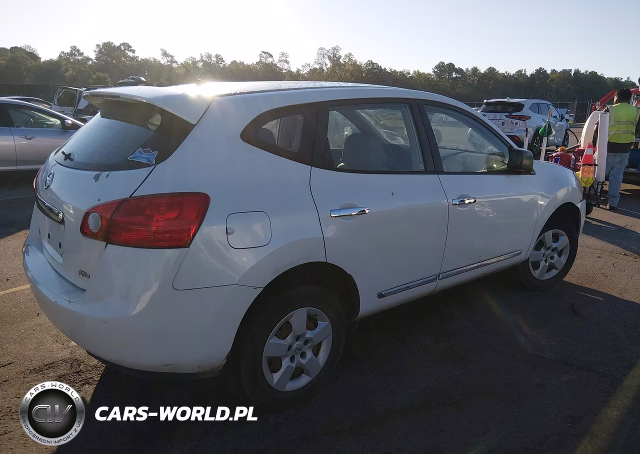 2011 Nissan Rogue S VIN:JN8AS5MV0BW266866 - 4