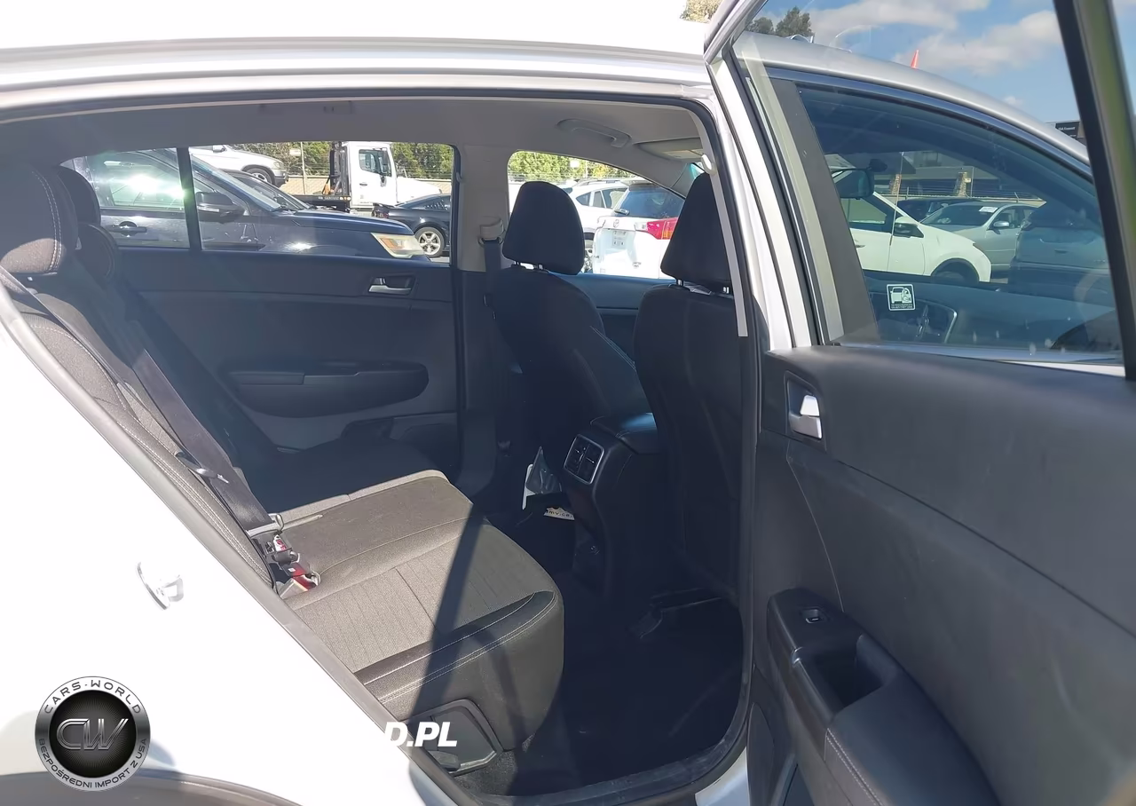 2018 Kia Sportage Lx VIN:KNDPM3AC0J7334065 - 8