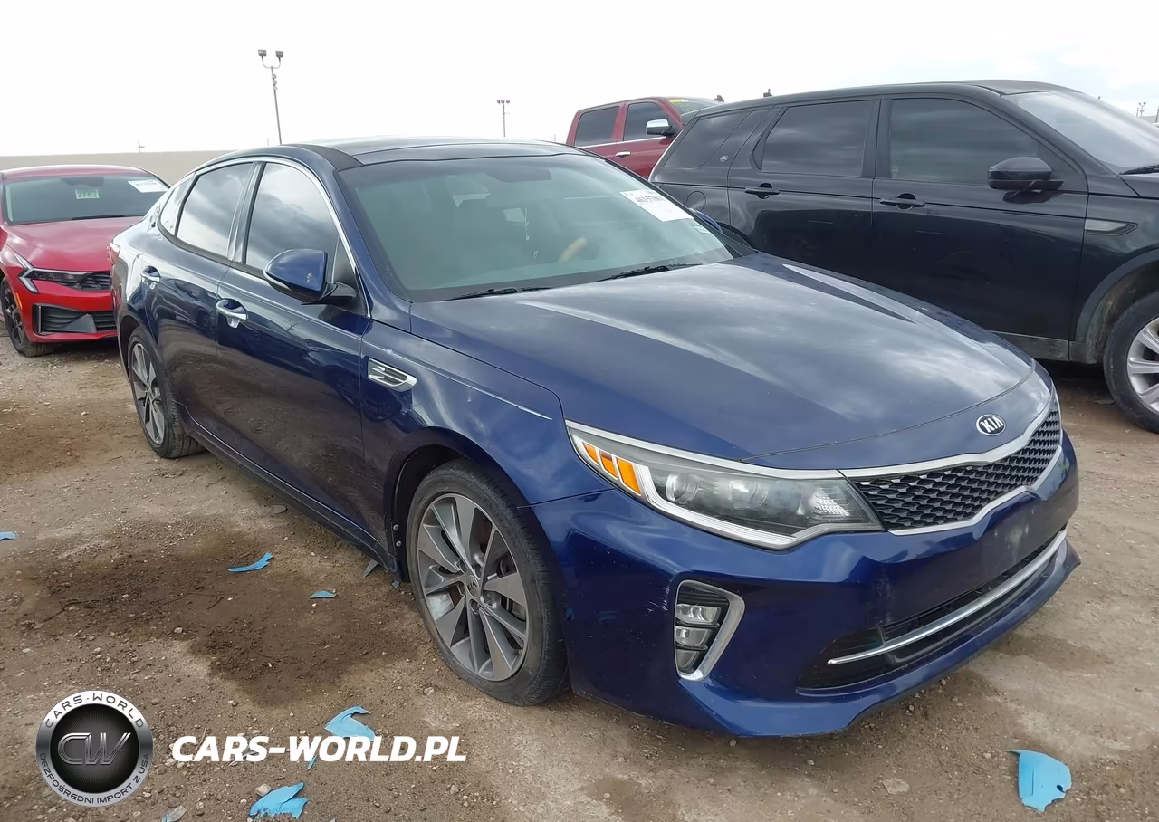 2018 Kia Optima S VIN:5XXGT4L35JG255617 - 1