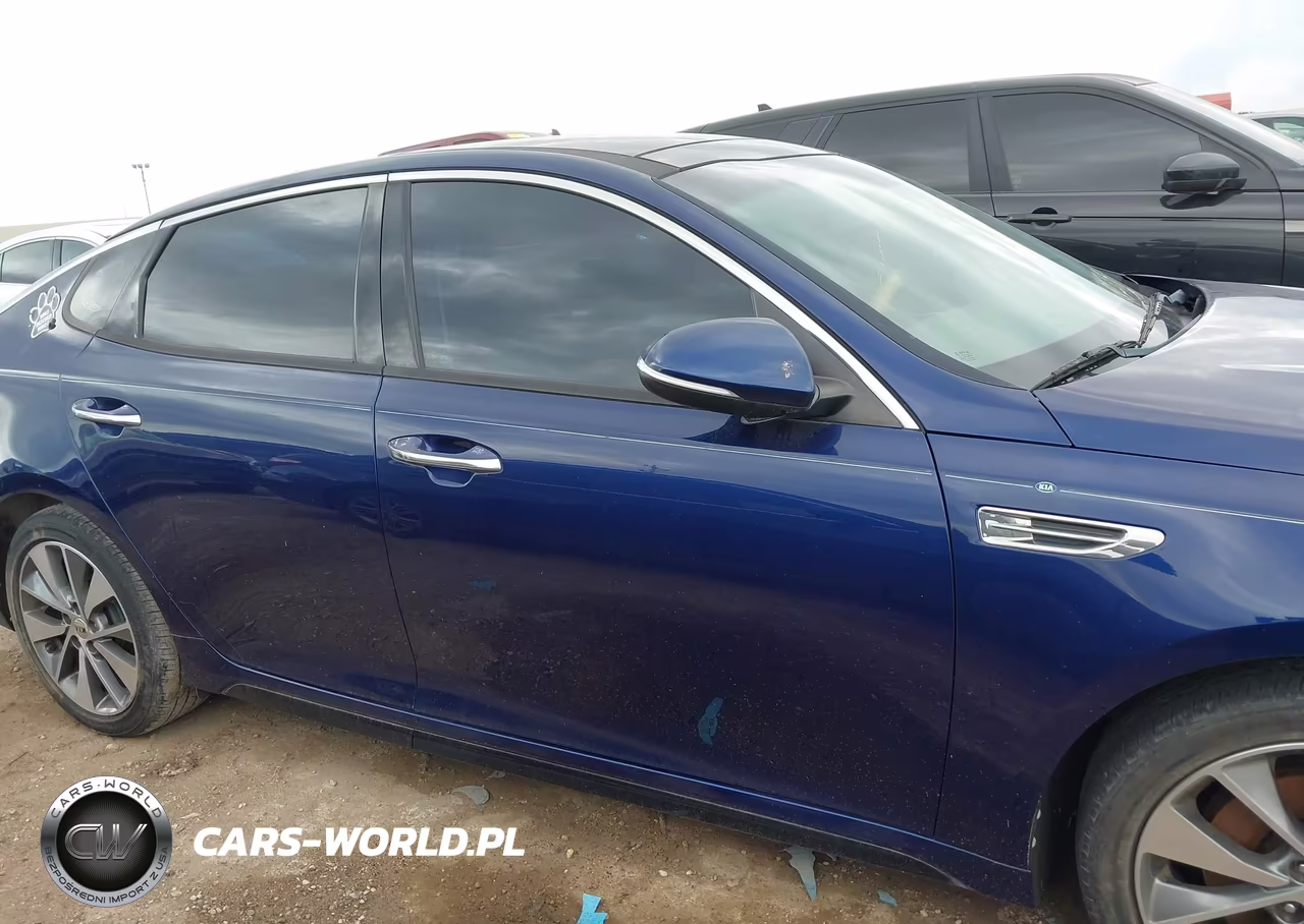 2018 Kia Optima S VIN:5XXGT4L35JG255617 - 13